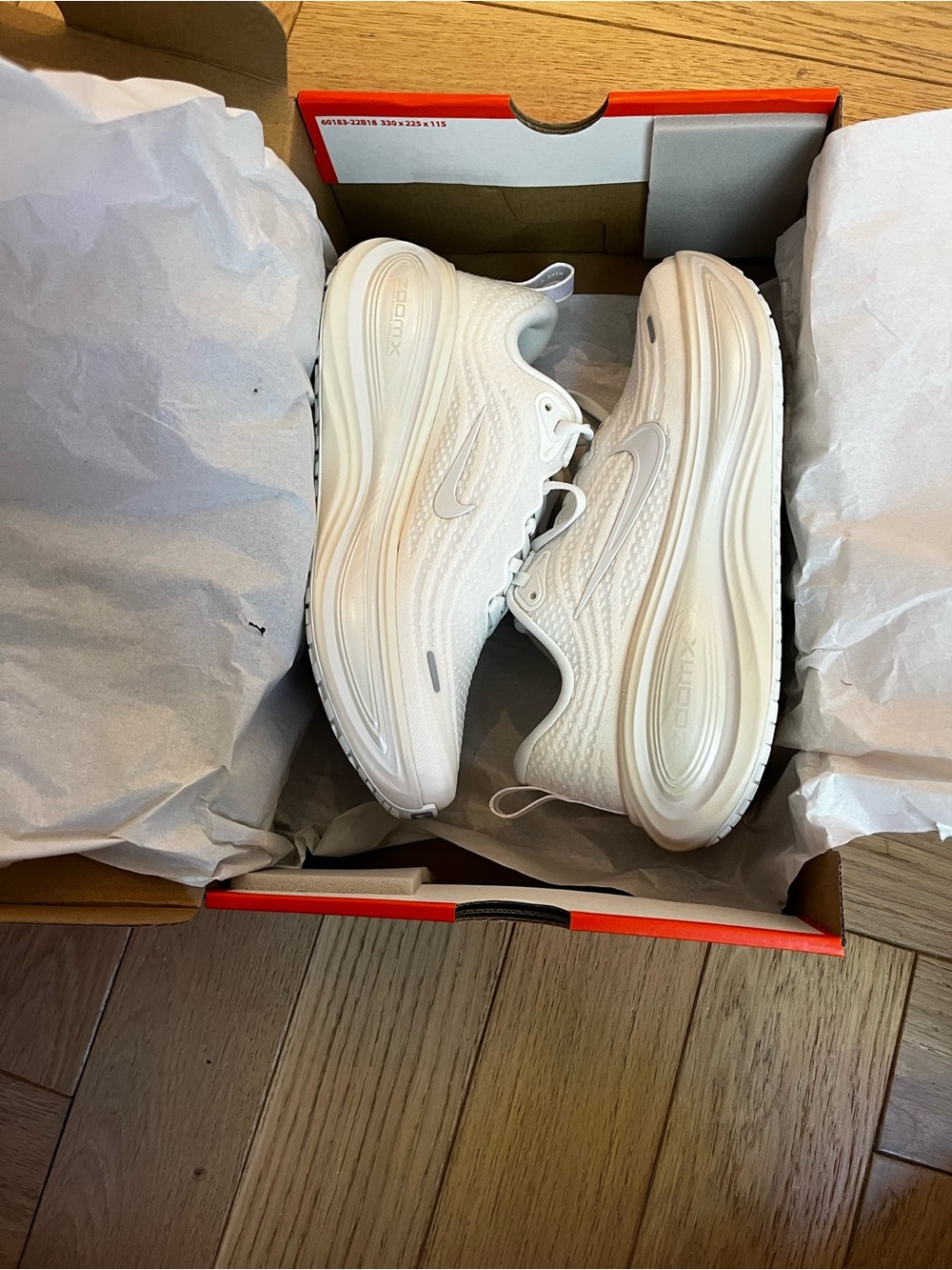 NEW Nike Women's Vomero Plus All-White Running Shoes - Picture 4 of 4